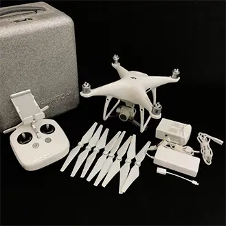 DJI Phantom4 ファントム４ WM331A 本体＋送信機 ファントム4 ドローン 起動動作未確認 ケース付き