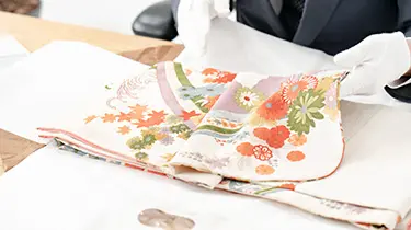 着物買取の実態！価格の真相と業者の選び方