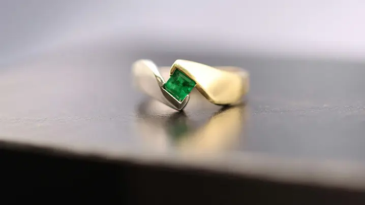 エメラルド