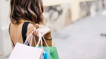 セリーヌの高価買取ガイド: おすすめ業者と買取価格の比較、売却のコツ