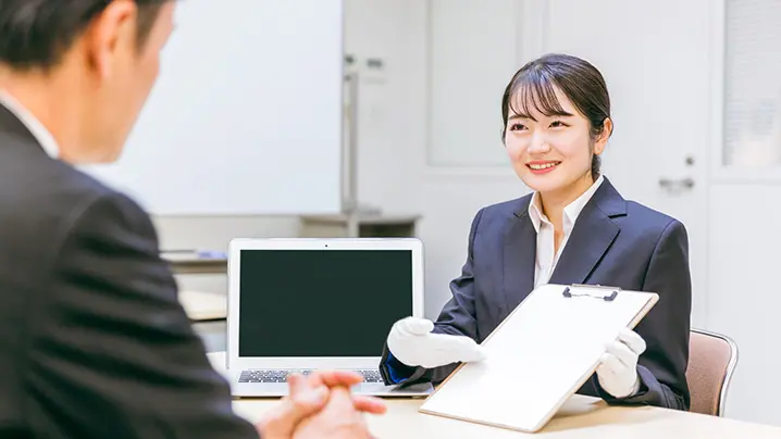 女性査定士