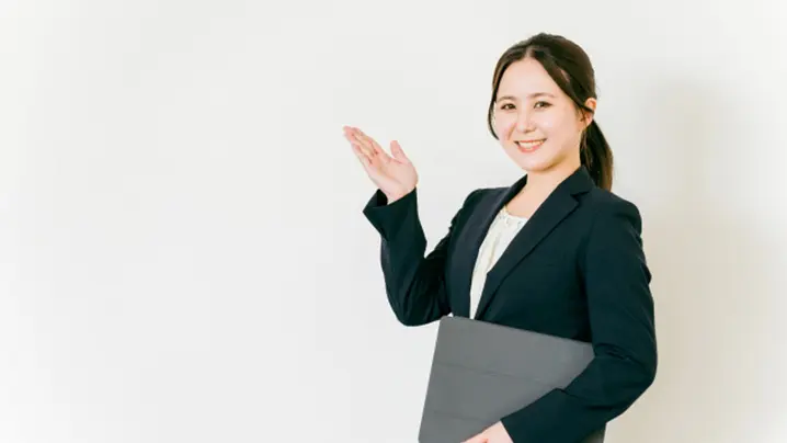 女性