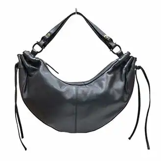 フェラガモ ショルダーバッグ メッセンジャーバッグ ガンチーニ金具 クロワッサン 黒 レザー