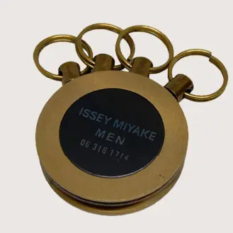 ISSEY MIYAKE 4連キーホルダー ゴールド