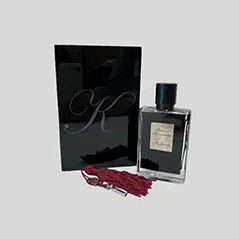 Kilian【キリアン】
フラワー オブ イモータリティ オードパルファム 50ml