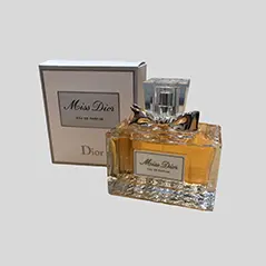Dior【ディオール】
ミスディオール シェリー オーデパルファム 100ml 開封済み