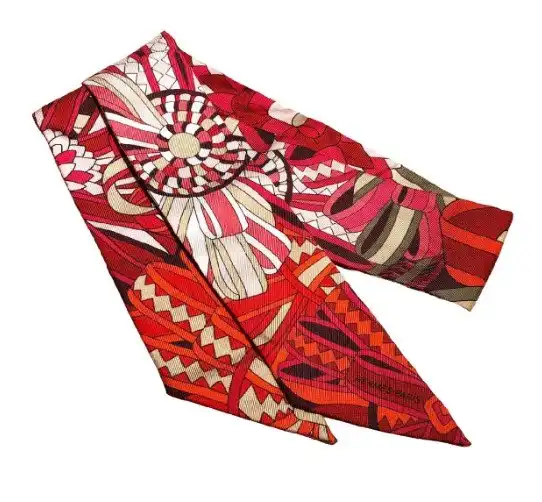 エルメス
Les Flots Du Cheval 馬への表彰
カレ90 スカーフ