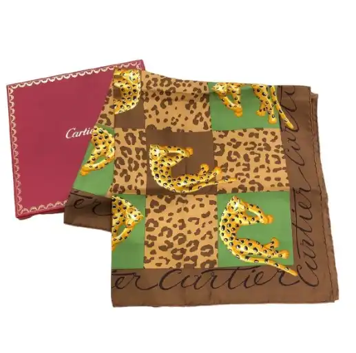 カルティエ パンサーモチーフ スカーフ