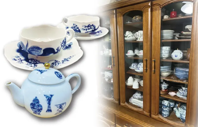 食器棚にある全ての食器