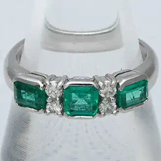 エメラルド リング 宝石0.73ct D0.15ct