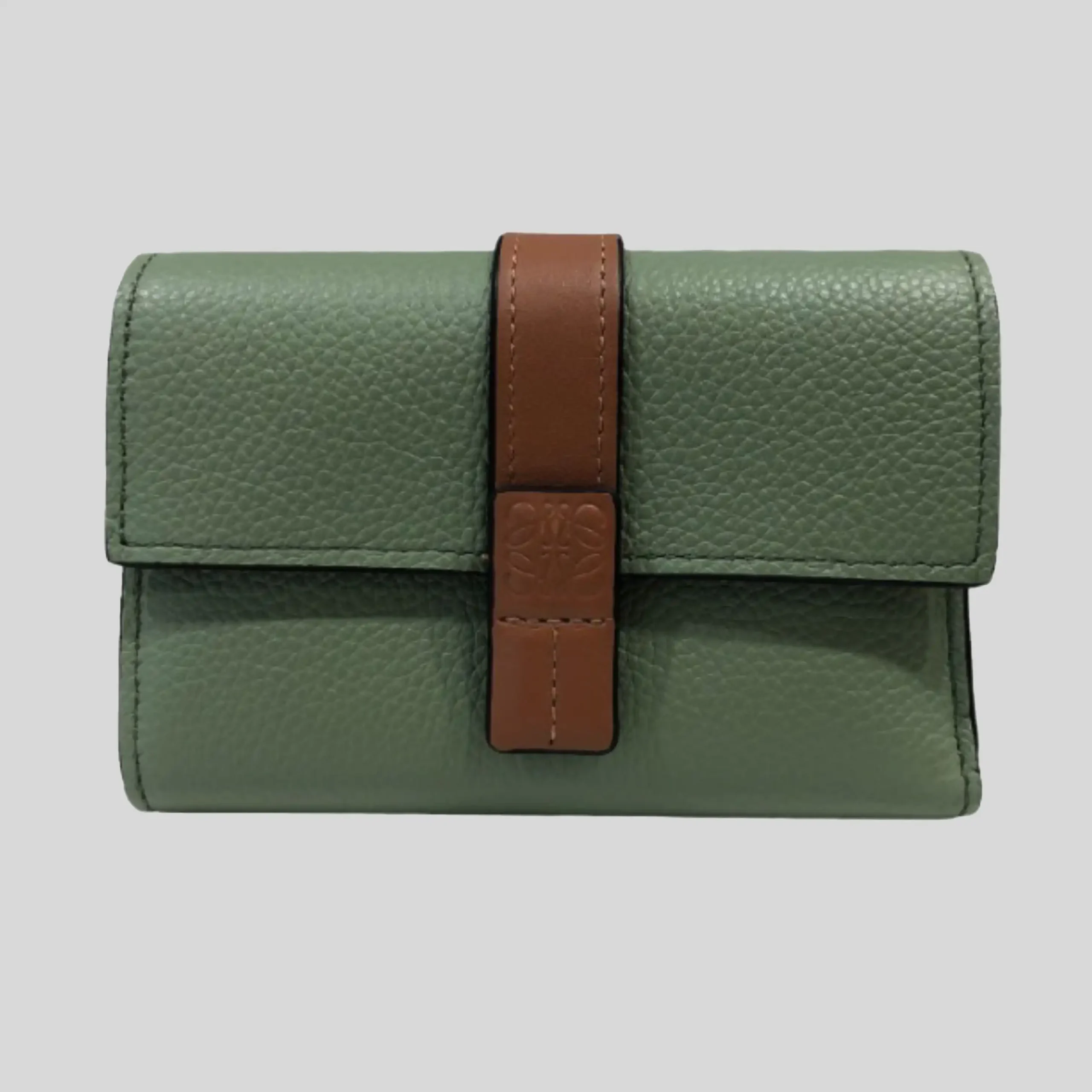 ロエベ バーティカルウォレット