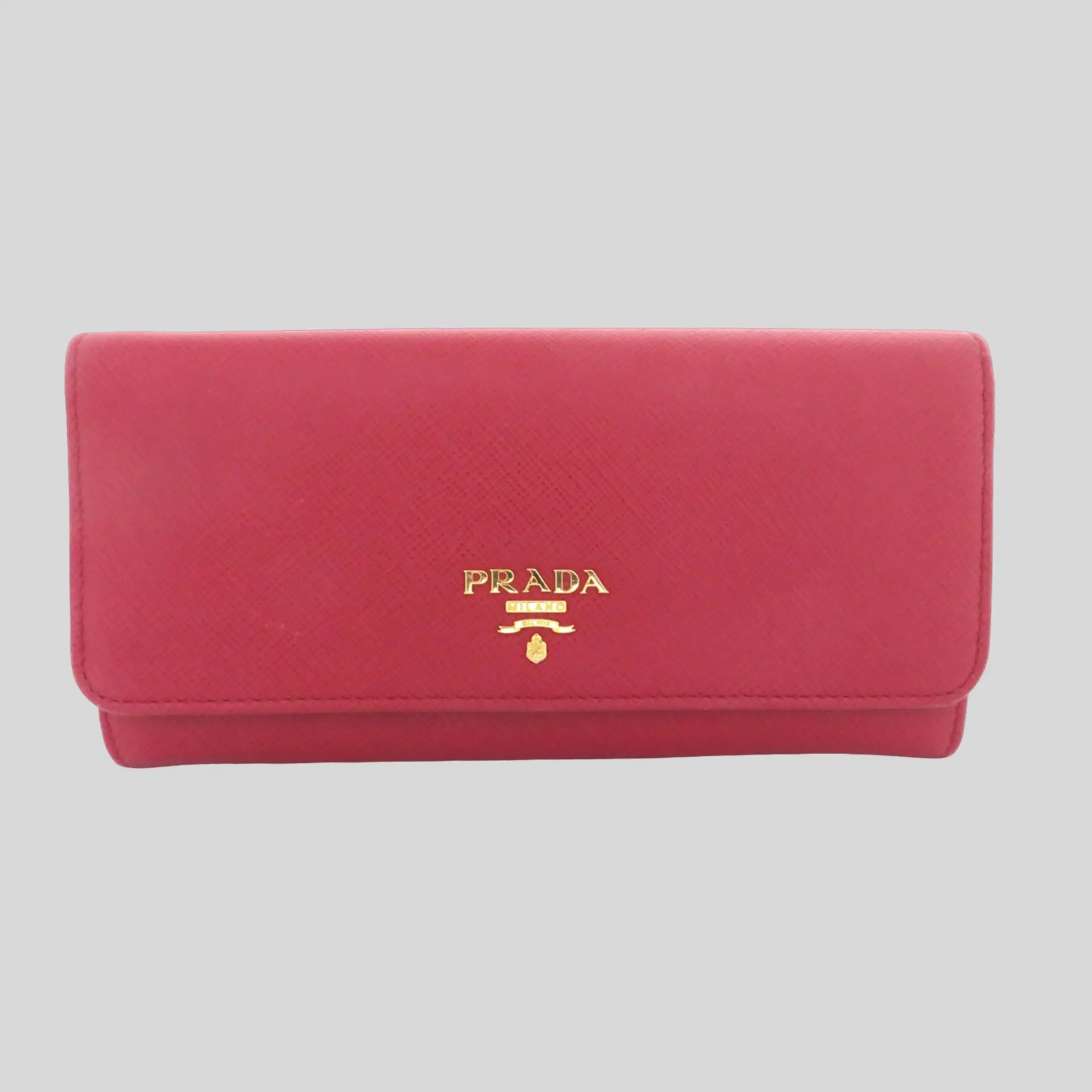 プラダ サフィアーノ