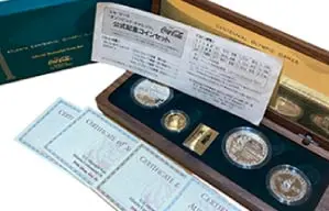 アトランタオリンピック
コカ・コーラ 公式記念コインセット
金貨 銀貨 白銅貨 合計4枚セット