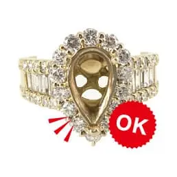 石が外れて
いる指輪